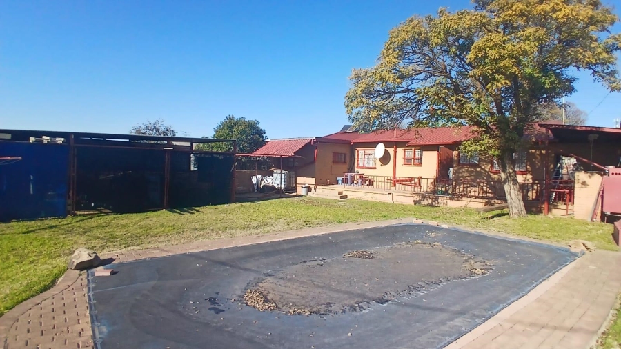 3 Bedroom Property for Sale in Uitsig Free State